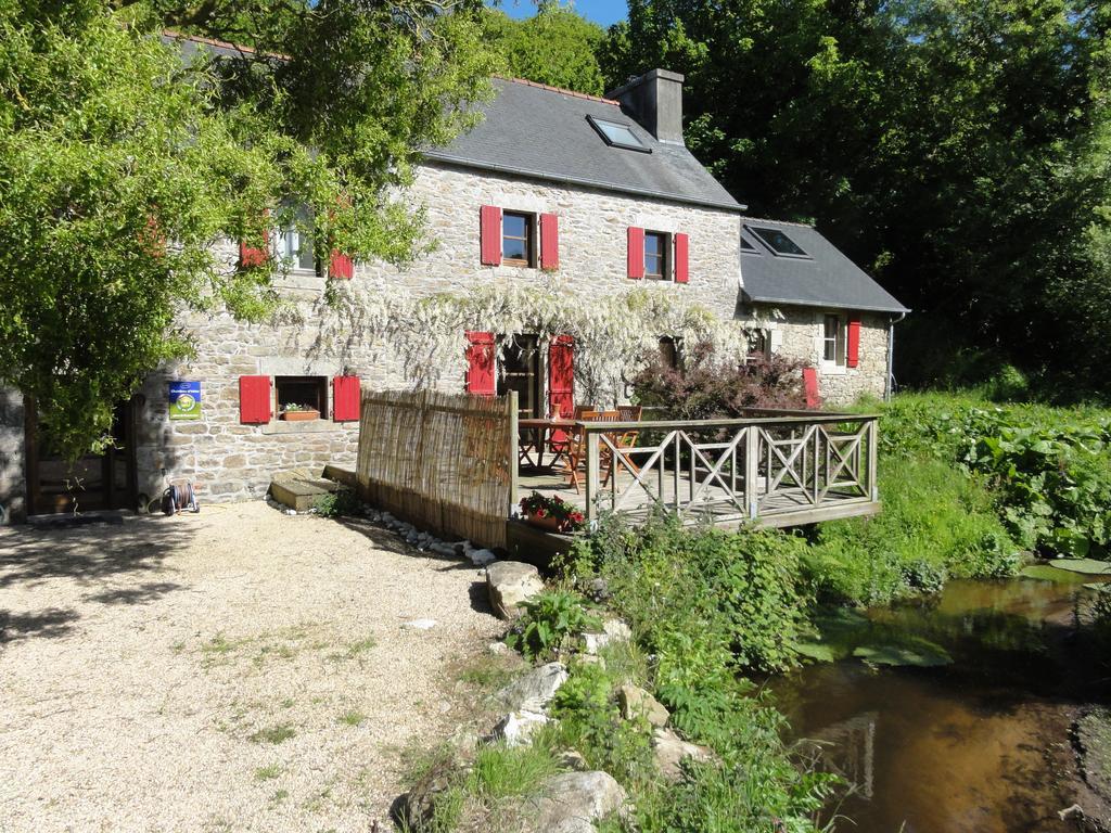 Nocleg ze śniadaniem Chambres D'hotes Du Moulin De Brendaouez Guissény